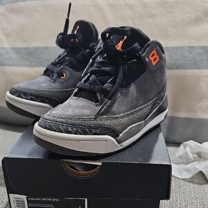 Nike Kids Sneakers in Black and Orange